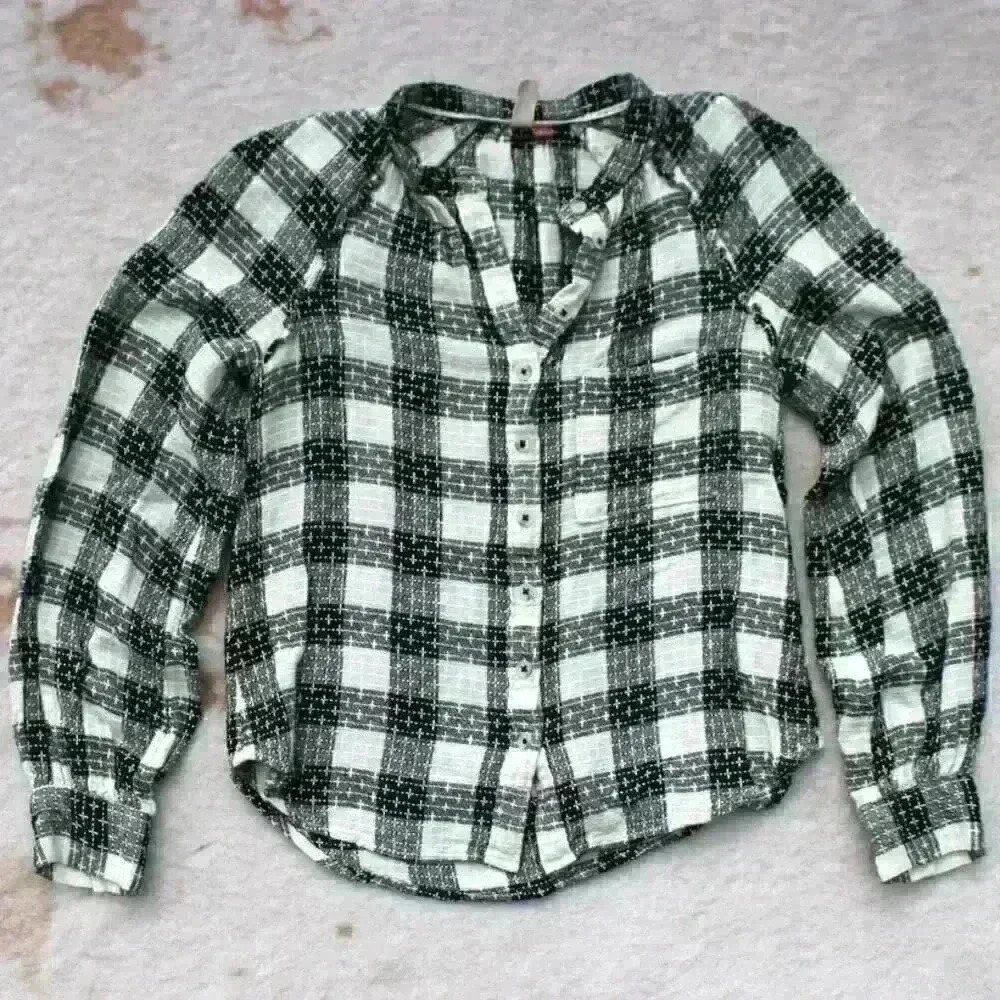 PILCRO Long Sleeve Lightweight Breezy Embroidered Button Up Mandarin Collar XS